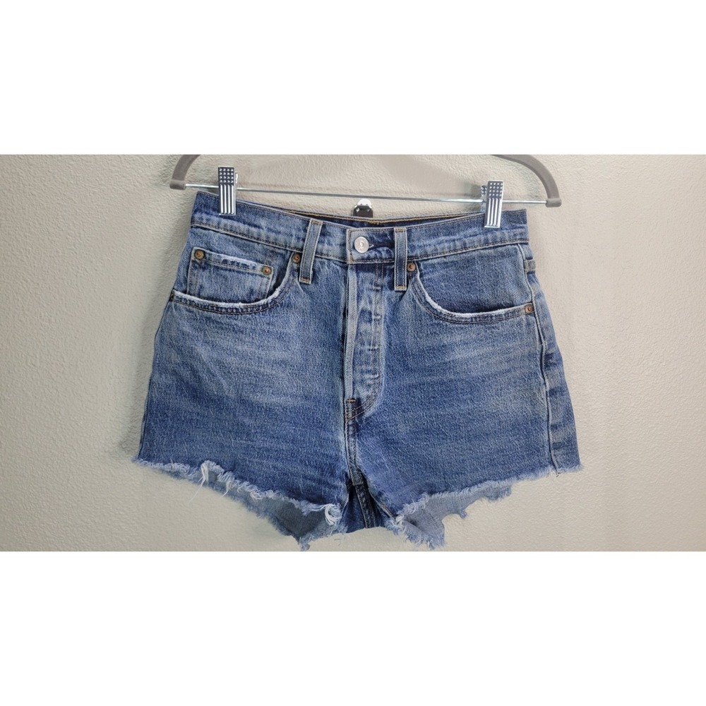 Levi's 501 High Rise Cut Off Shorts W26 Medium Wash Raw Hem Denim